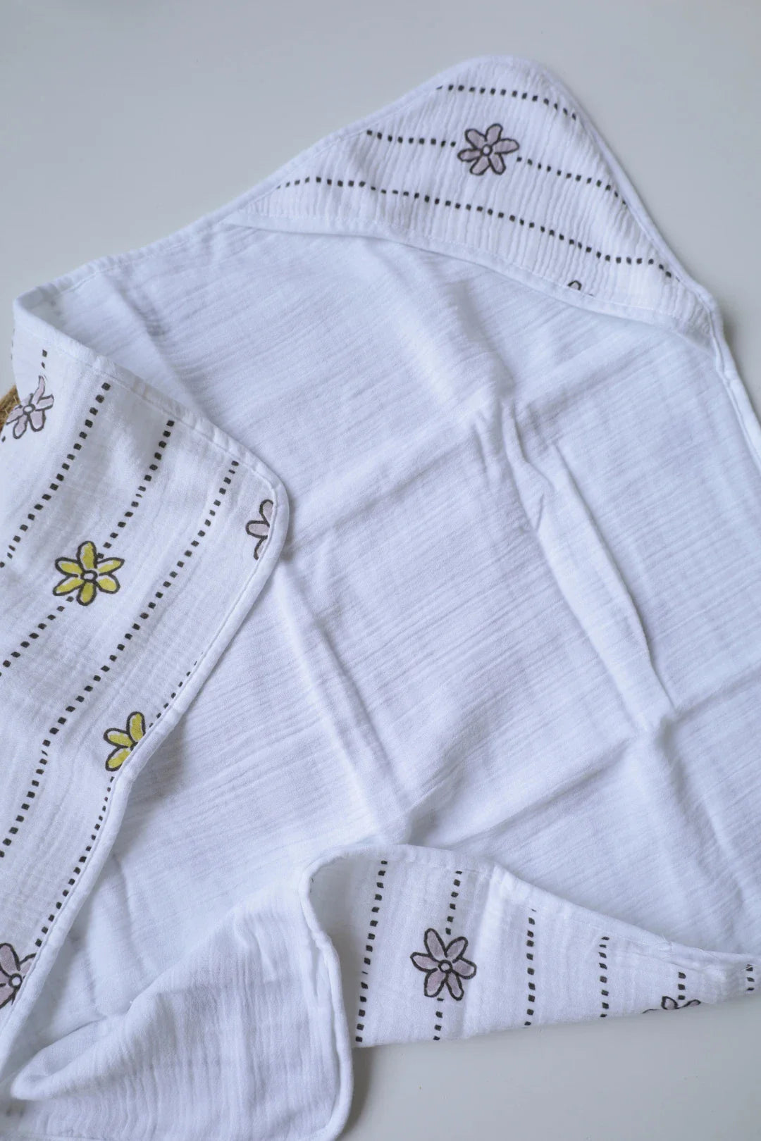 Blossom Muslin-Hooded Baby Towel