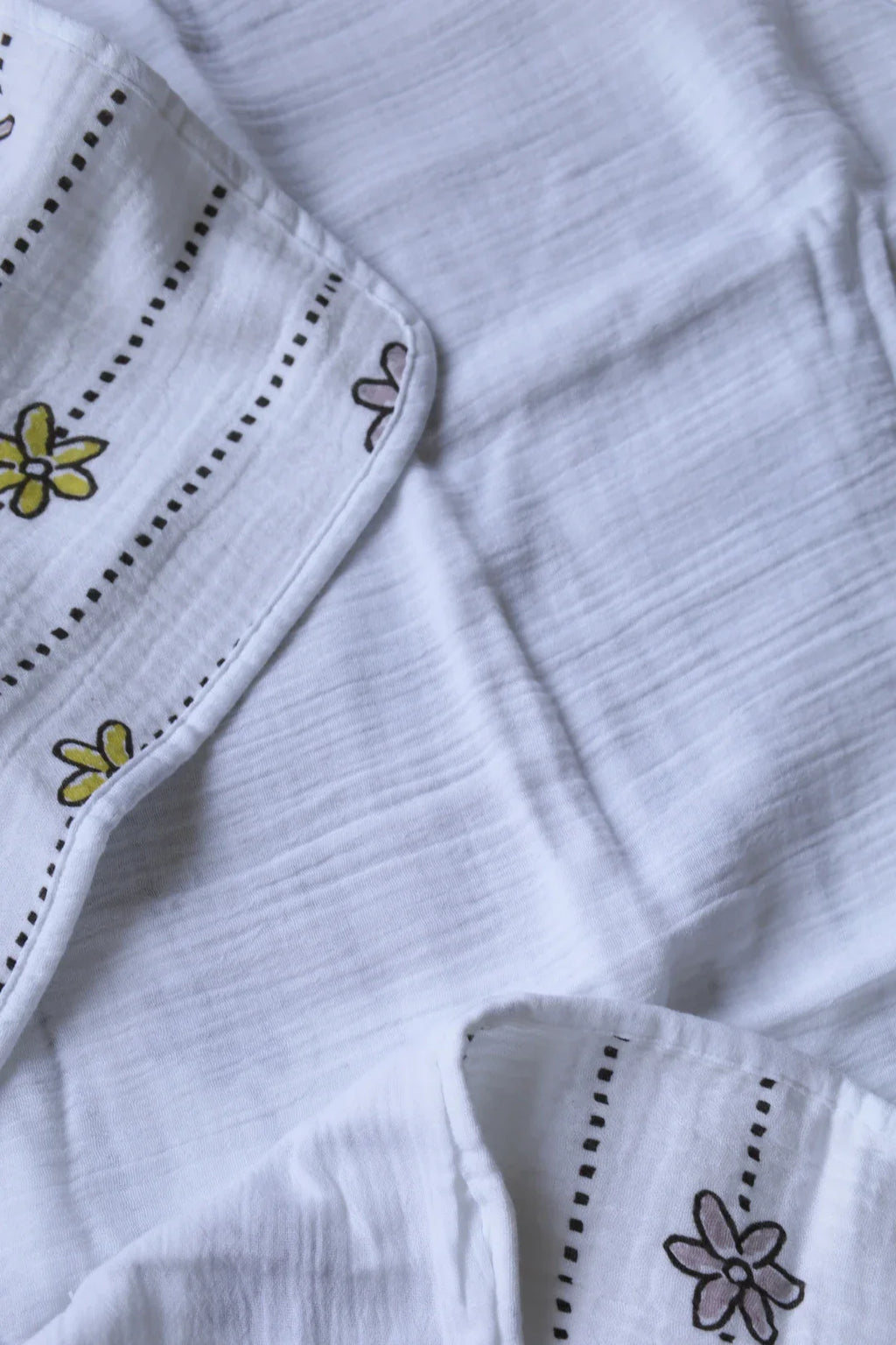 Blossom Muslin-Hooded Baby Towel