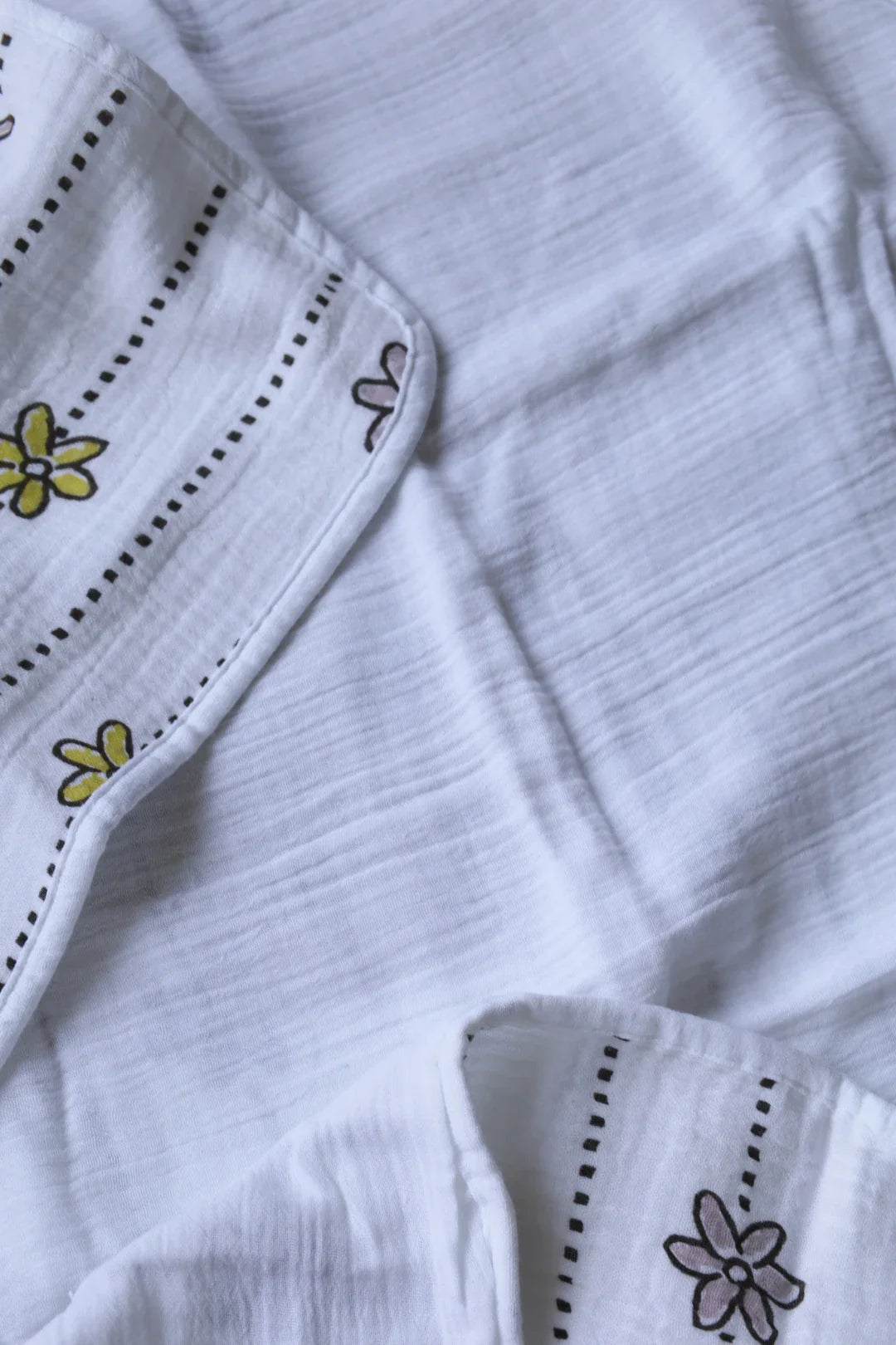 Blossom Muslin-Hooded Baby Towel