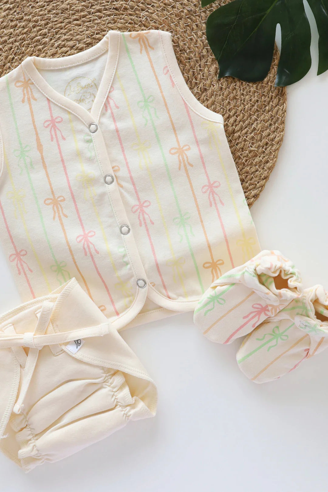Bow Sprinkle-Newborn Clothes Set