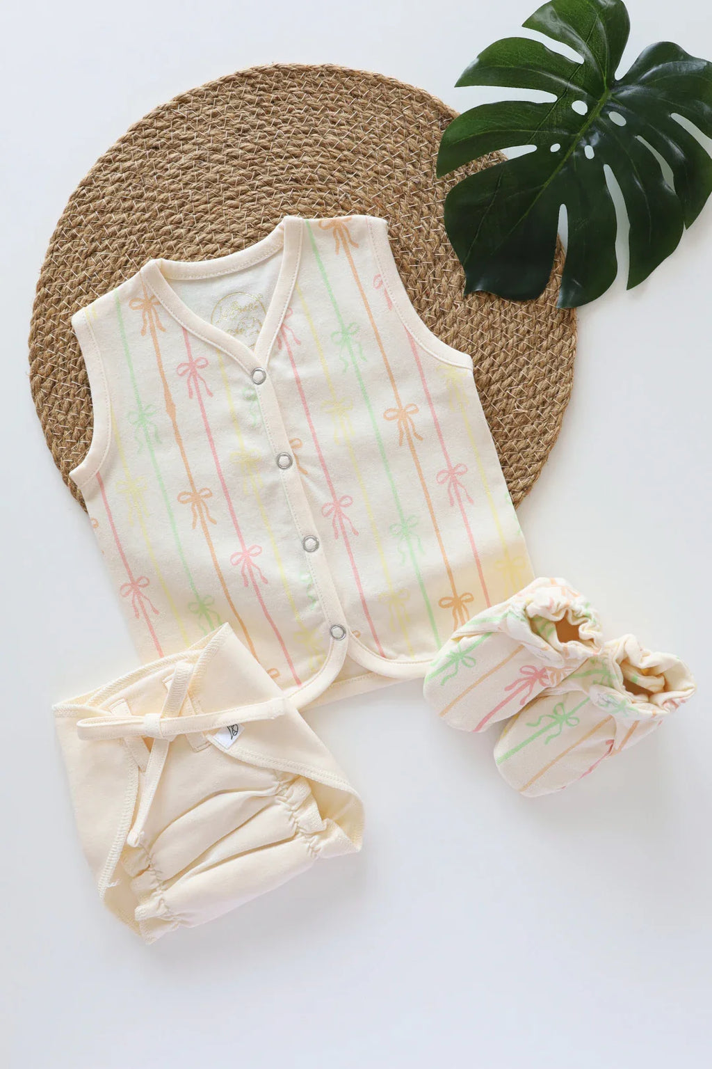 Bow Sprinkle-Newborn Clothes Set