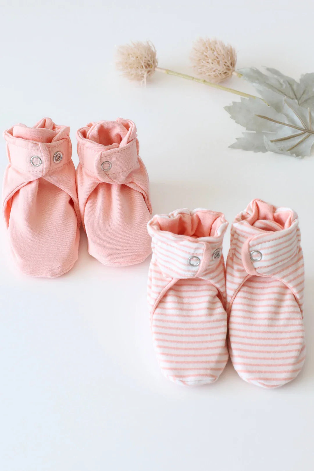Duo Petaline-Baby Booties Combo