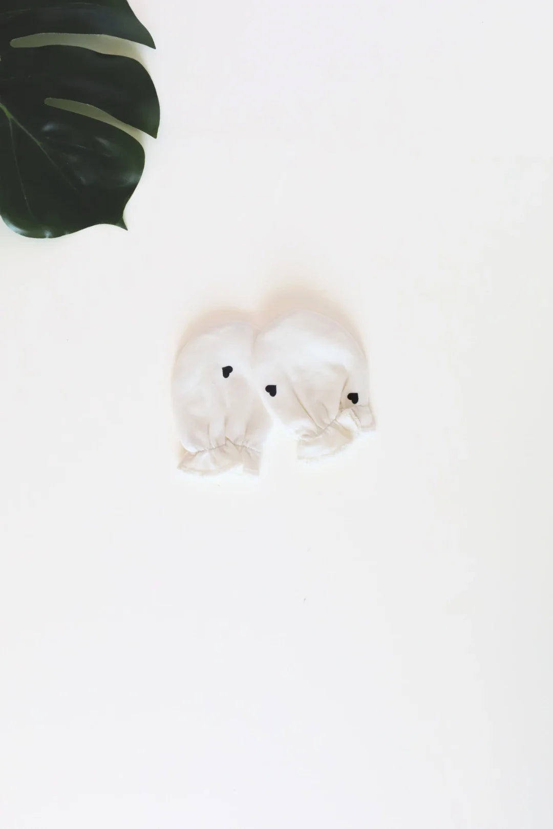 Mitts'18-Newborn Mittens