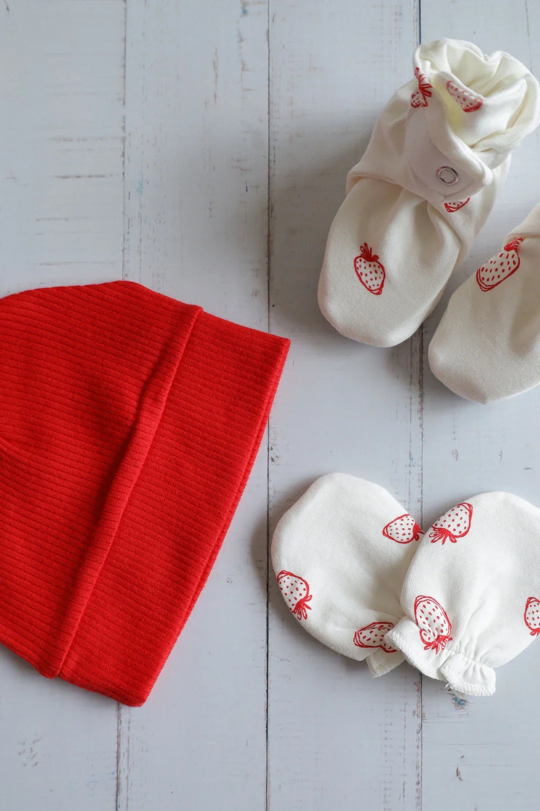 Trio Red Berry-Accessory Combo
