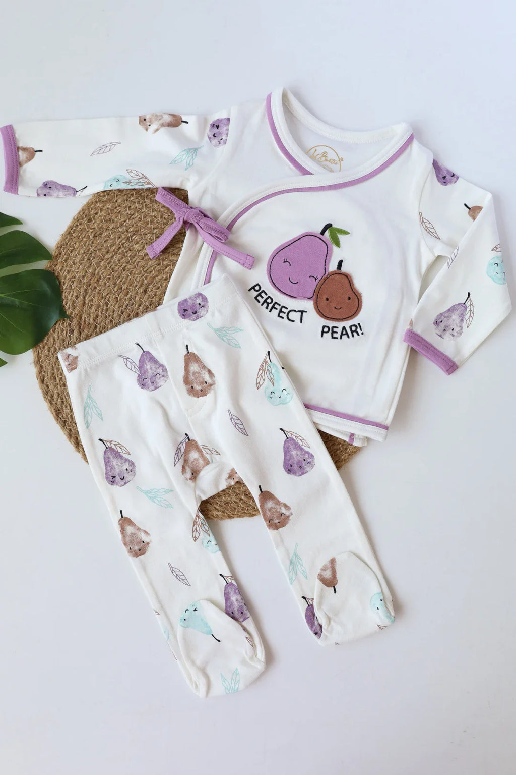Perfect Pear-Newborn Clothes Set